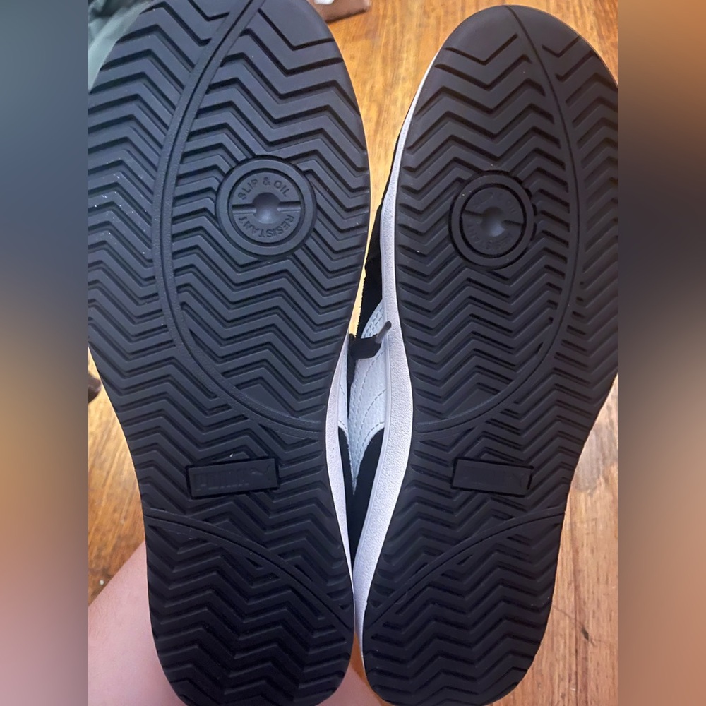 PUMA Black and White Athletic Shoes - Picture 6 of 7